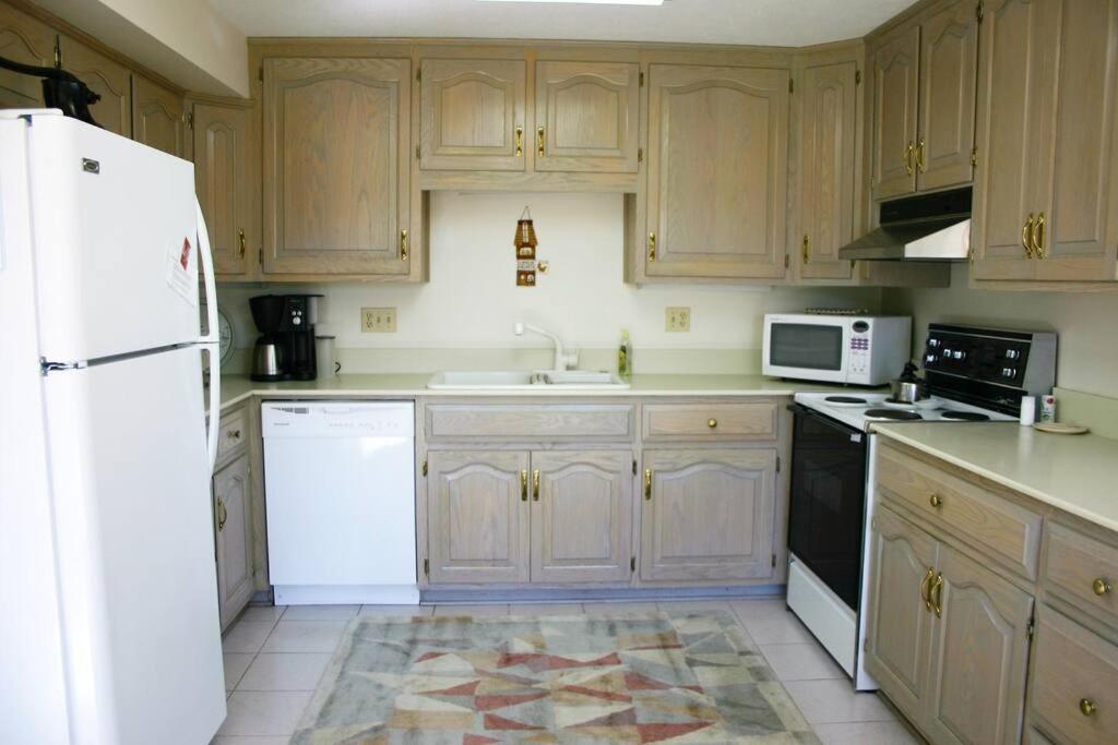 Private Guest Suite On The Portage Lakes Akron Exteriör bild